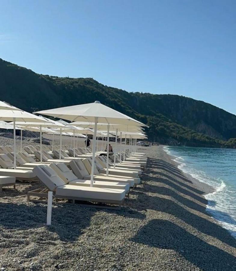 Black Diamond Hotel Dhërmi Exterior foto