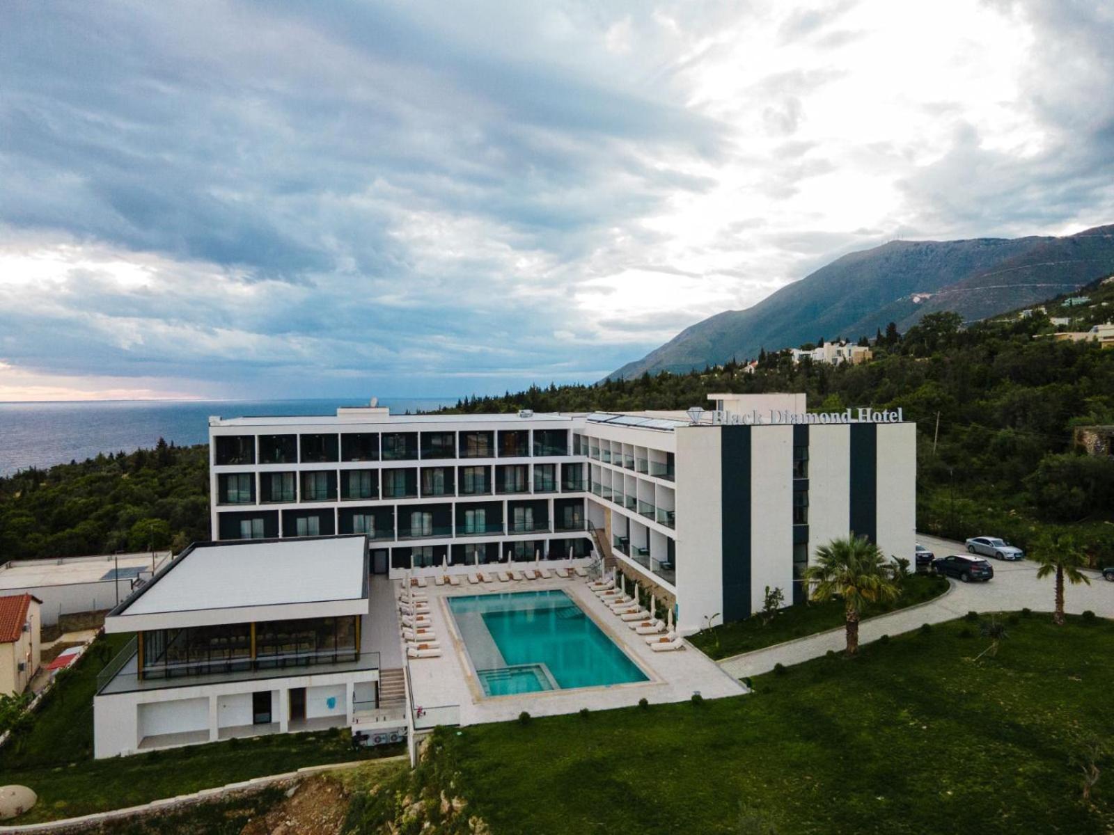 Black Diamond Hotel Dhërmi Exterior foto